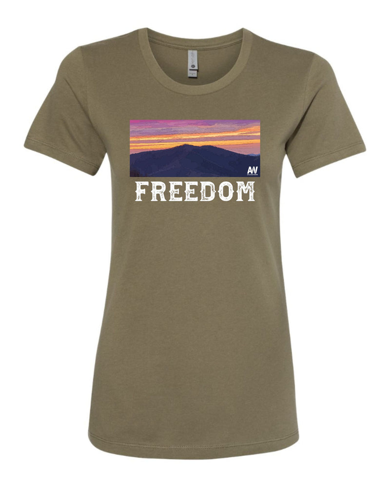 Freedom Mountain Graphic - Women's Shirt